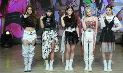 Idol singers in concert